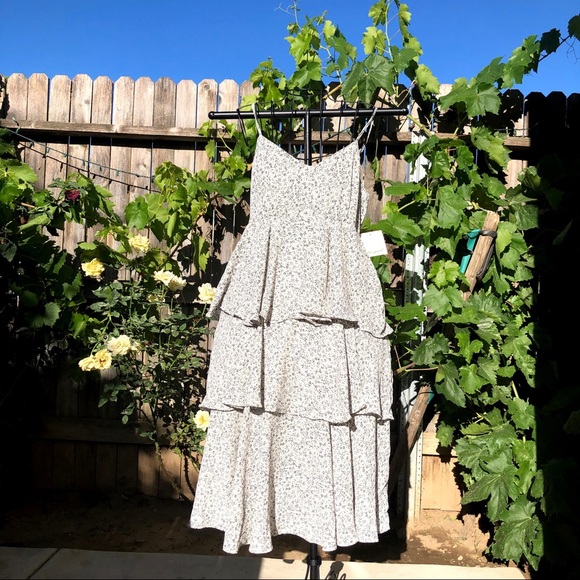 Passport floral summer Midi Dress w/shirred back - Picture 1 of 13